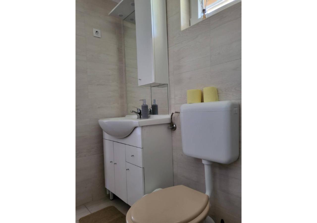 Forras Vendeghaz Apartment Tata Bagian luar foto